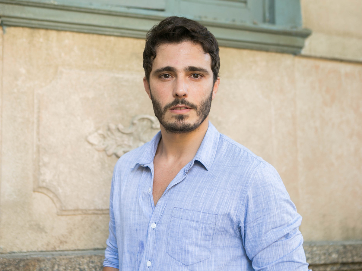 Thiago Rodrigues retorna à Globo e brilha em 'Avenida Brasil 2'