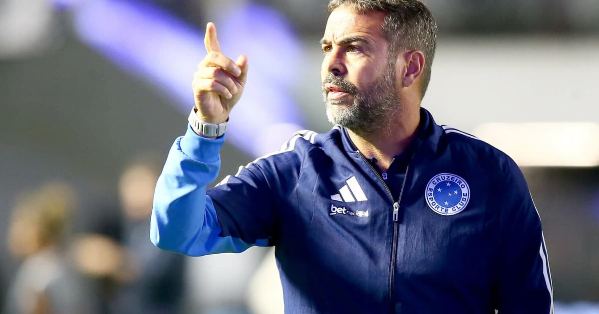 Cruzeiro enfrenta Vitória em busca de novas conquistas e quebrar jejum