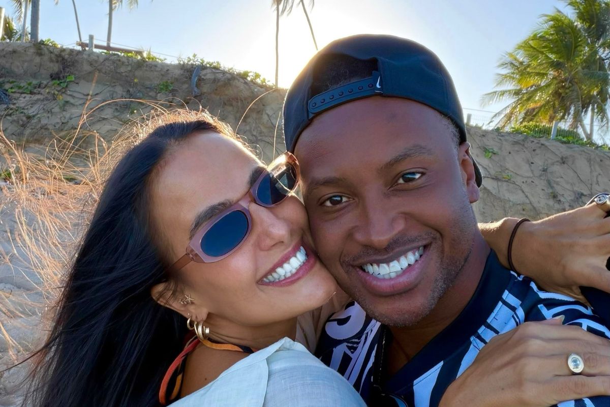 Carol Peixinho e Thiaguinho festejam o primeiro aninho do pequeno Bento com emoção