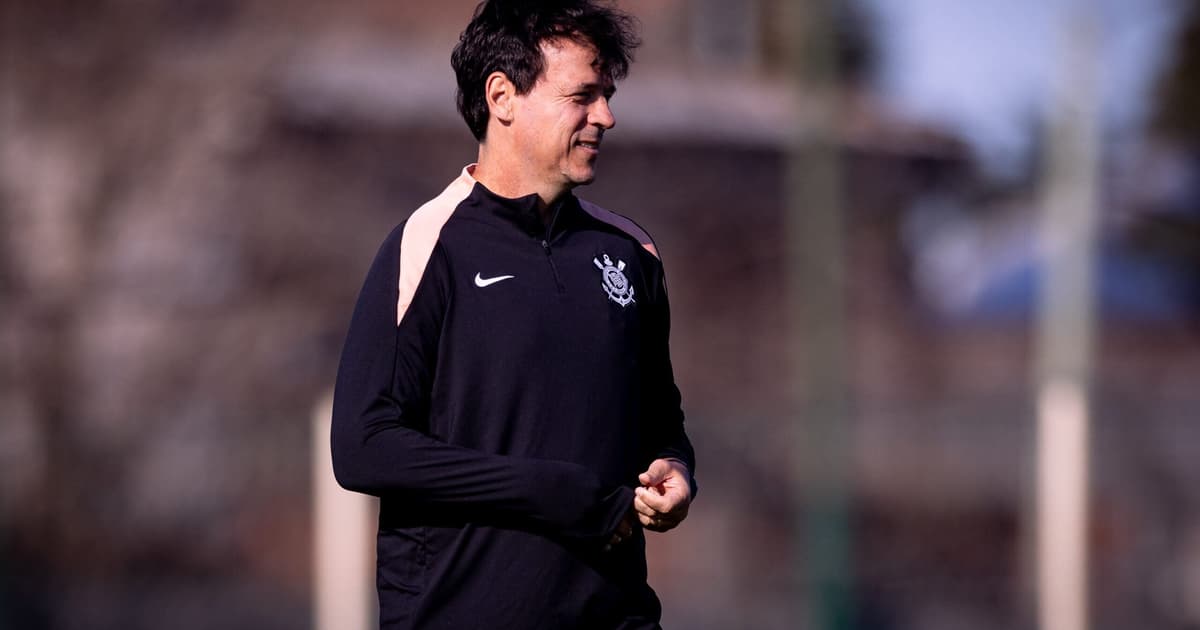 Fernando Diniz permanece no comando do Corinthians após apoio do elenco e da diretoria