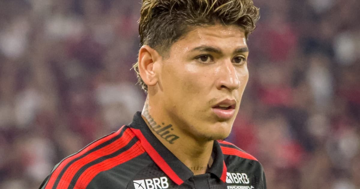 Carrascal se torna tema de debate em Flamengo x Bragantino: 'Surpreendente'