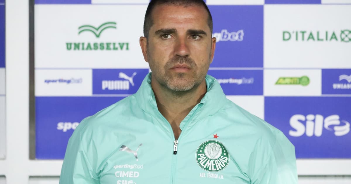 Auxiliar do Palmeiras valoriza Weverton e fala sobre a luta por títulos