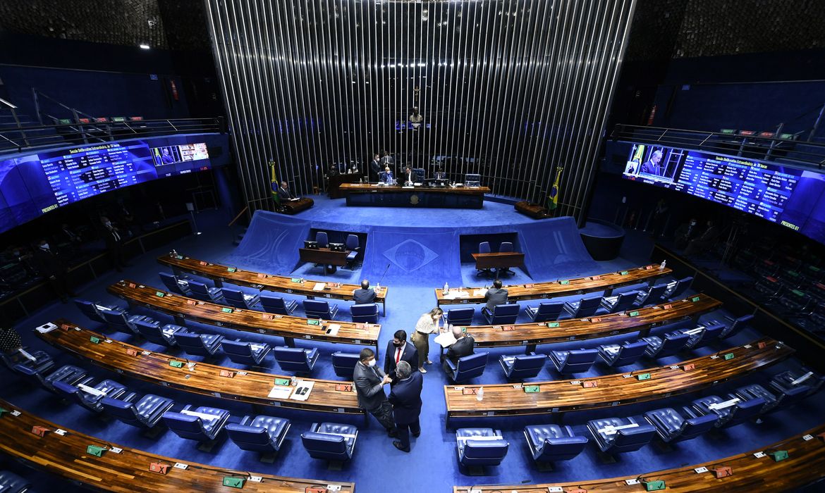 Debate sobre o Fim da Escala 6x1 no Senado: O Que Está em Jogo?