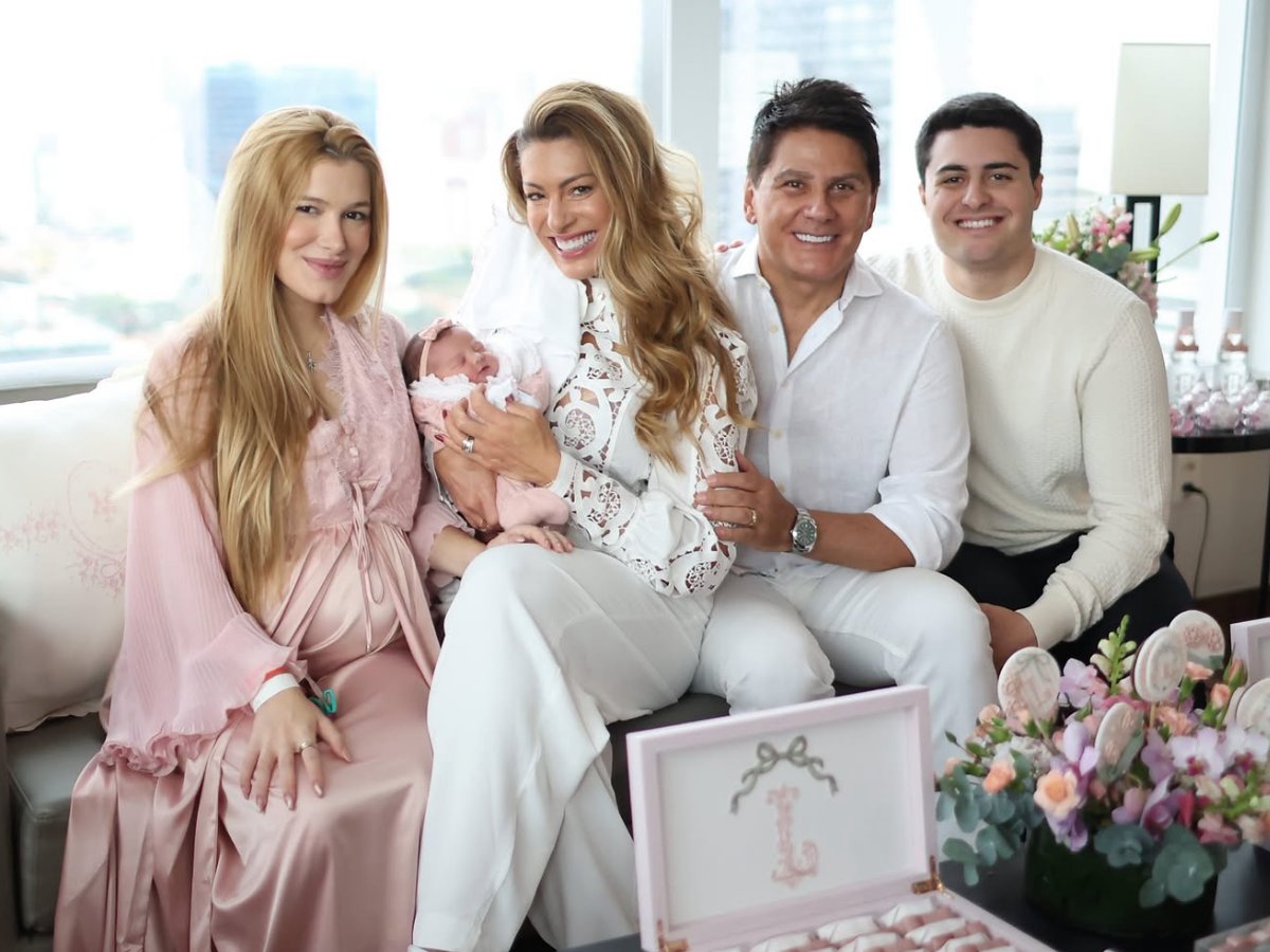 Cesar Filho e Elaine Mickely comemoram chegada de Luiza