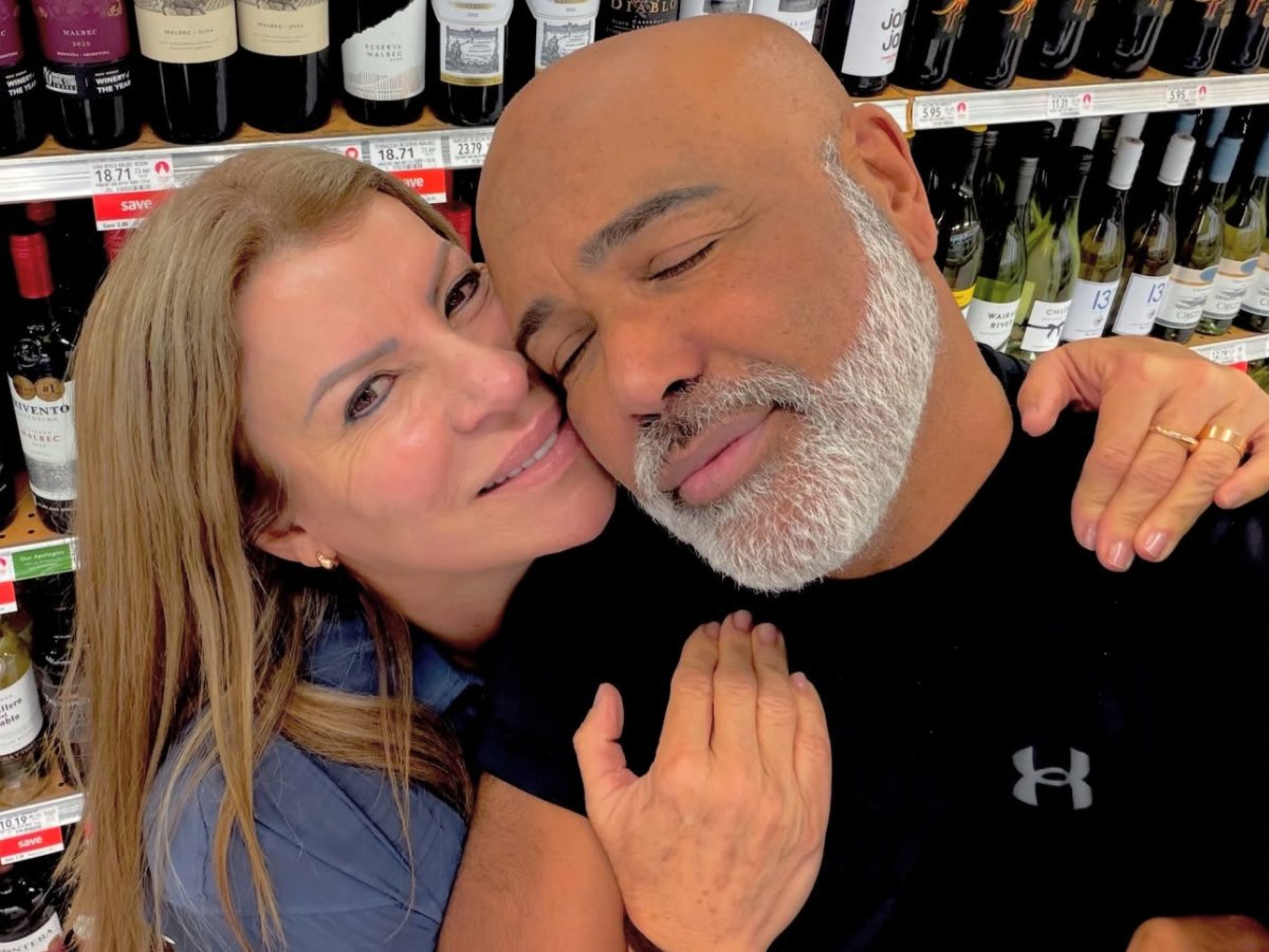 Geralda Helena, esposa de Rick, revela esperança após o sumiço do cantor