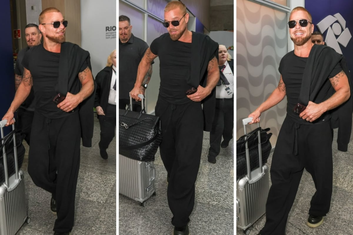 Ricky Martin desembarca no Rio e interage com fãs antes de grande show no Maracanã